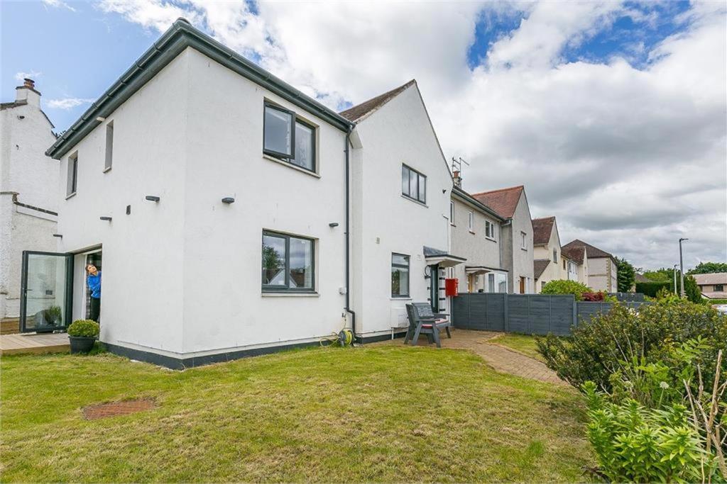 Dreghorn House 4 Bedrooms 3 Toilets 3 Reception Free Parking 233 Mbp Wifi เอดินบะระ ภายนอก รูปภาพ