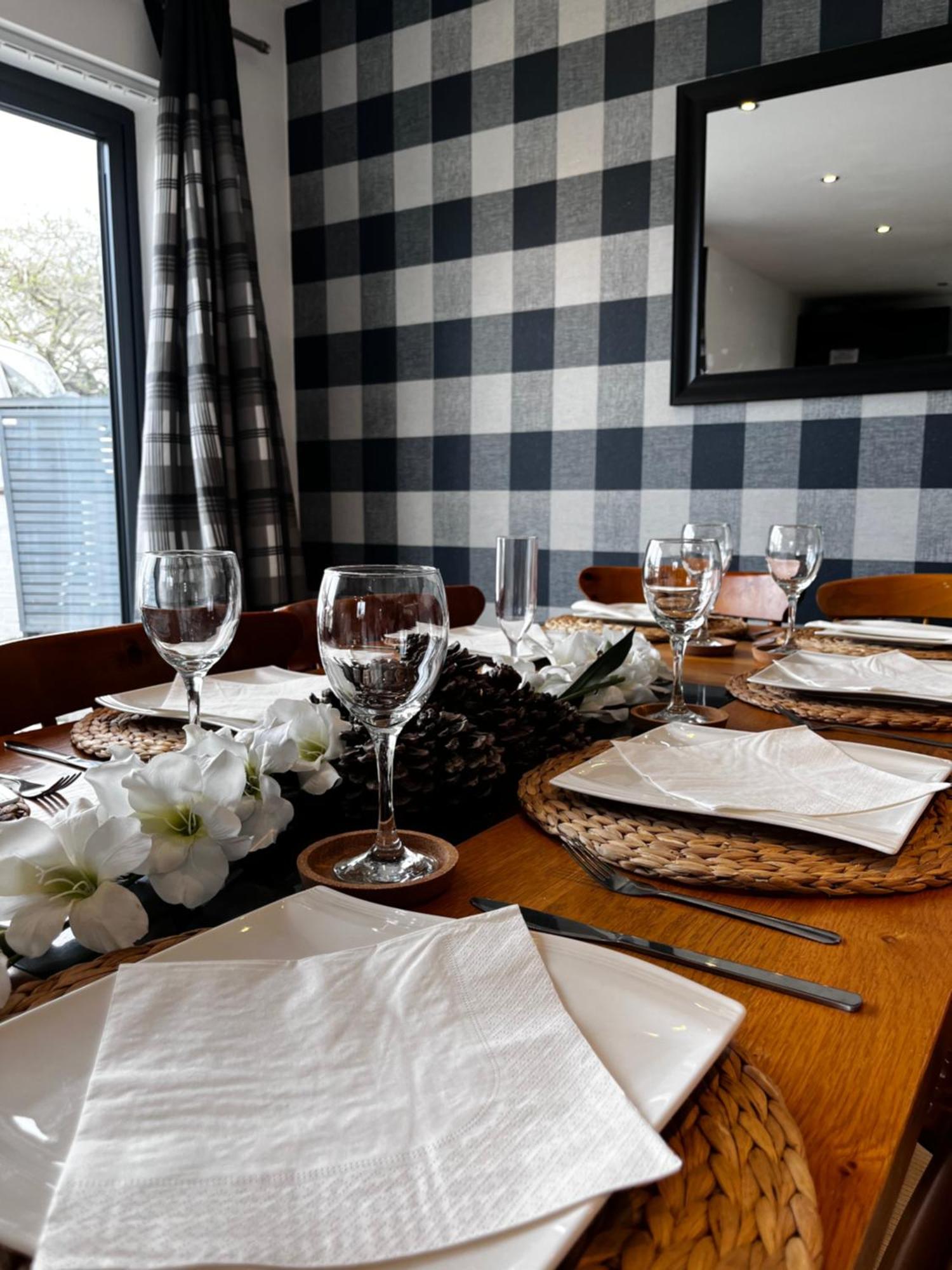 Dreghorn House 4 Bedrooms 3 Toilets 3 Reception Free Parking 233 Mbp Wifi เอดินบะระ ภายนอก รูปภาพ