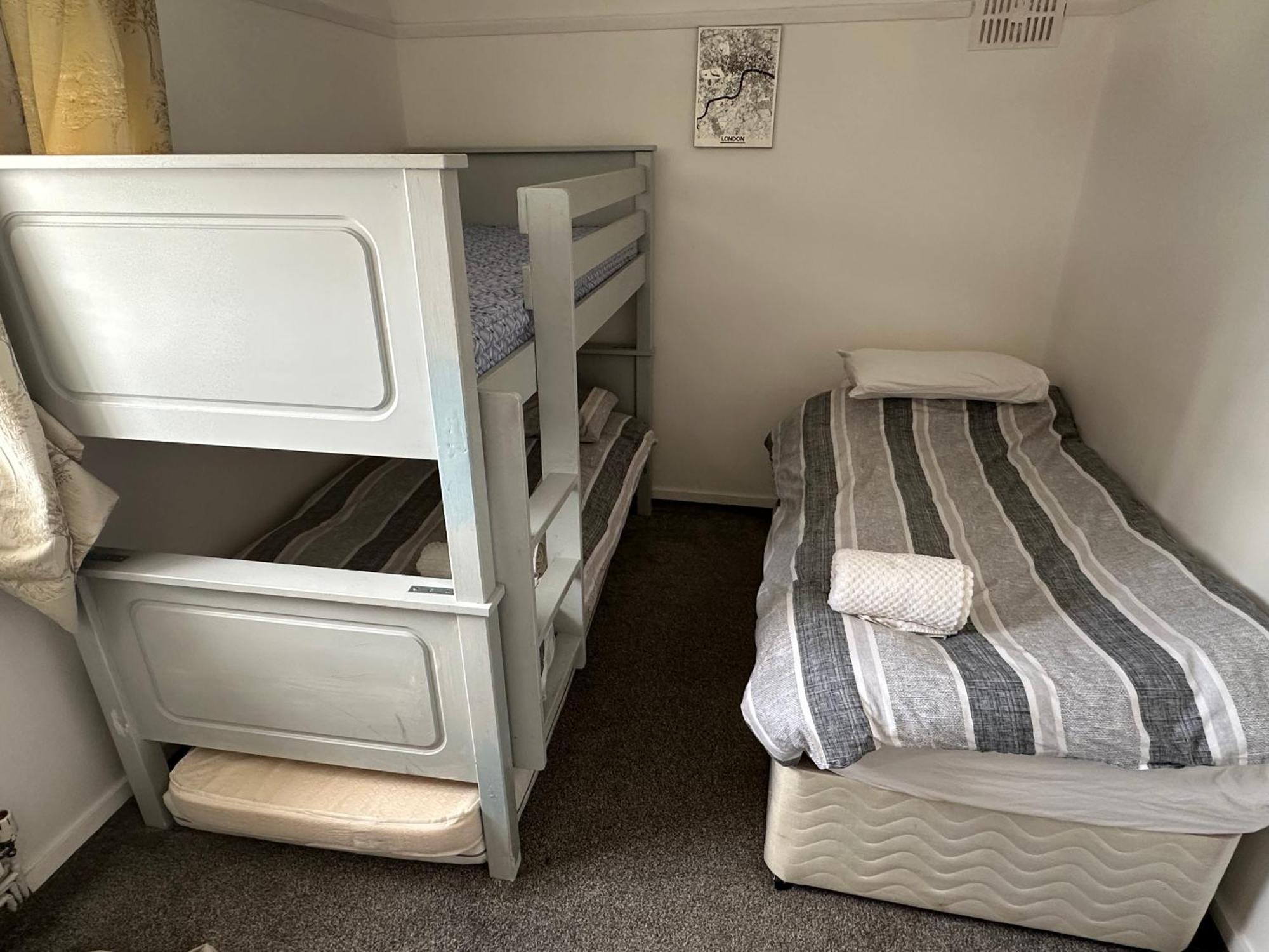Dreghorn House 4 Bedrooms 3 Toilets 3 Reception Free Parking 233 Mbp Wifi เอดินบะระ ภายนอก รูปภาพ